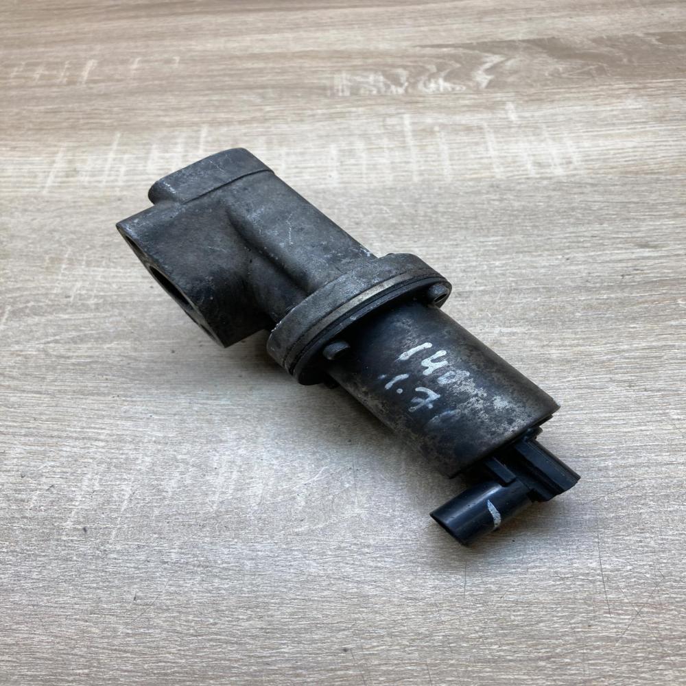 28410 2A300 284102A300  EGR valve Hyundai i40