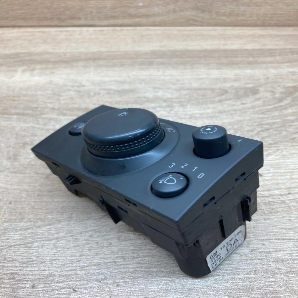 13230796  DA Light switch Opel Vectra C