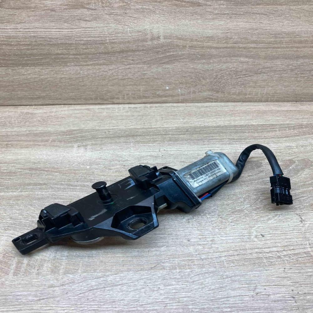 7129931 489051060 With Plug Tailgate/trunk/boot lock/catch/latch BMW 5 E60 E61