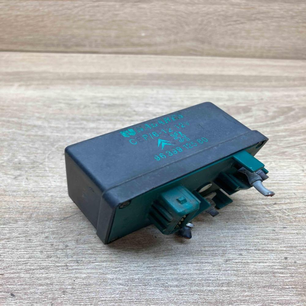 9639912580   Glow plug pre-heat relay Citroen C5