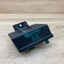598138   Glow plug pre-heat relay Peugeot 607