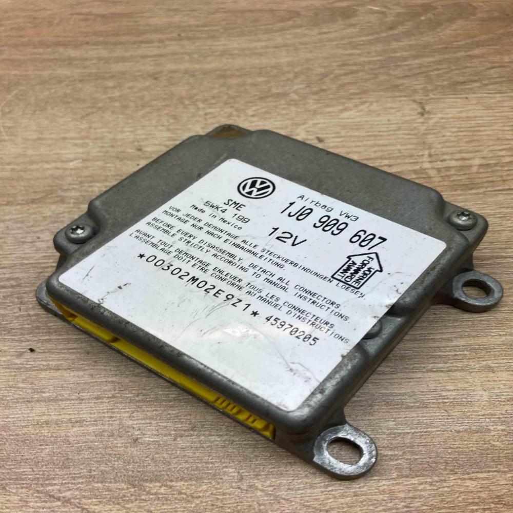1J0909607 5WK4199  Airbag control unit/module Volkswagen PASSAT B5