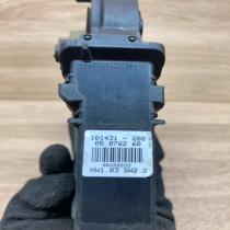 101431 200 050762 60  Front door window regulator motor Volkswagen PASSAT B5
