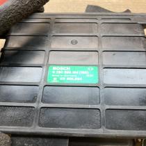 811906264 0280800104  Engine control unit/module ECU Audi 80 90 S2 B4