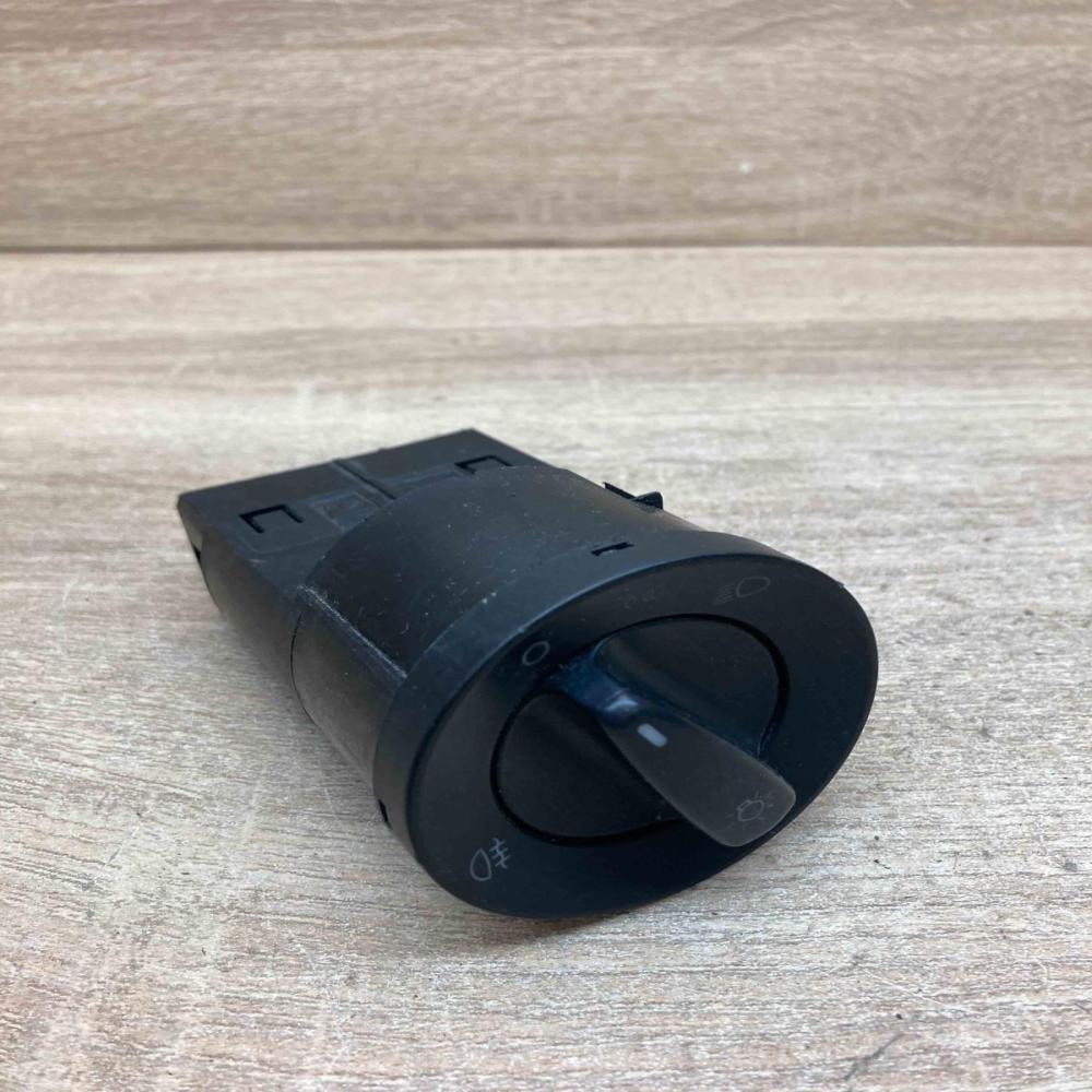 3B0941531B   Light switch Volkswagen PASSAT B5.5