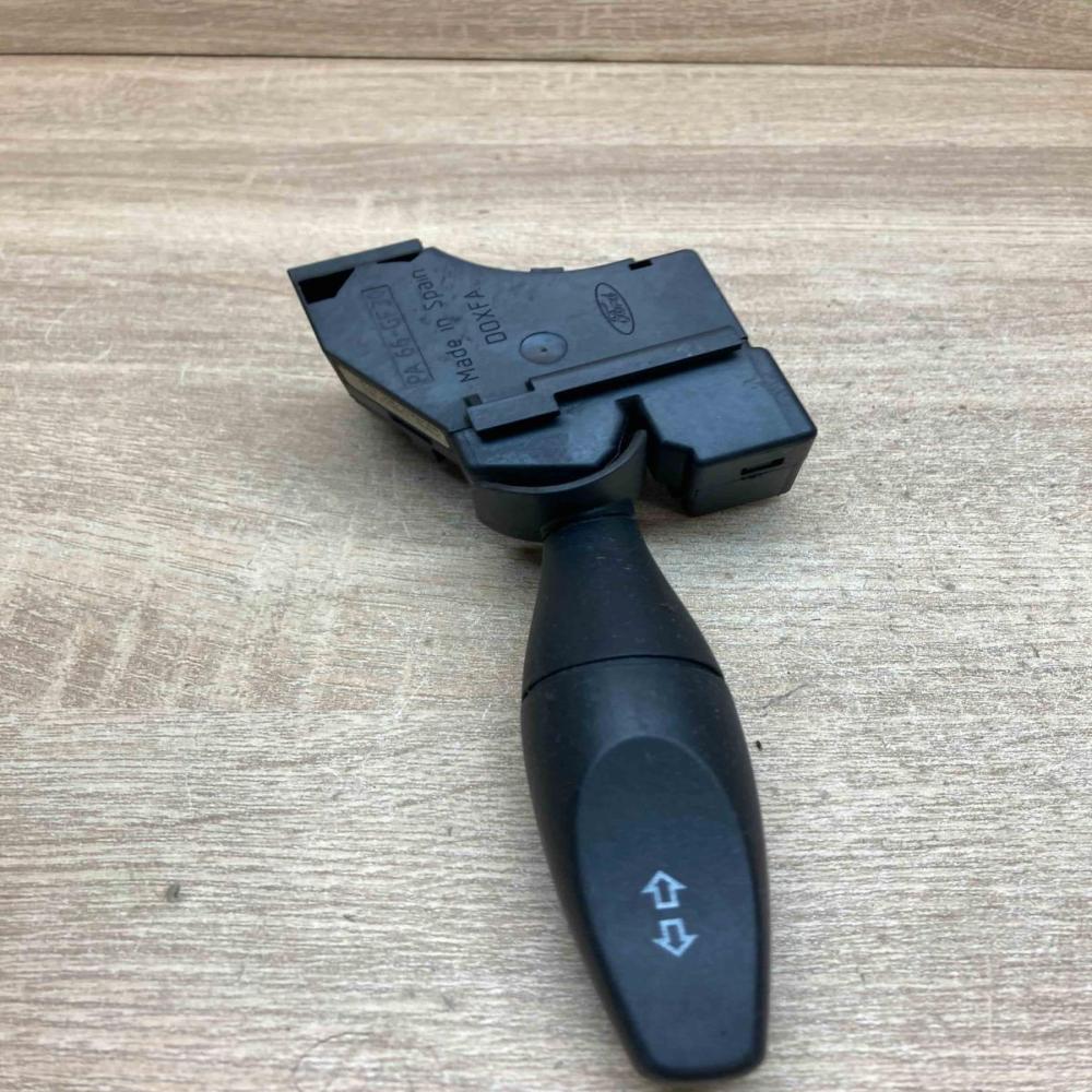 98AG 13335 AG   Indicator stalk Ford Focus