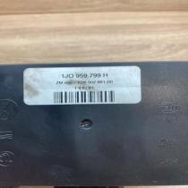 1J0959799H 5DK007951  Comfort/convenience module Volkswagen PASSAT B5
