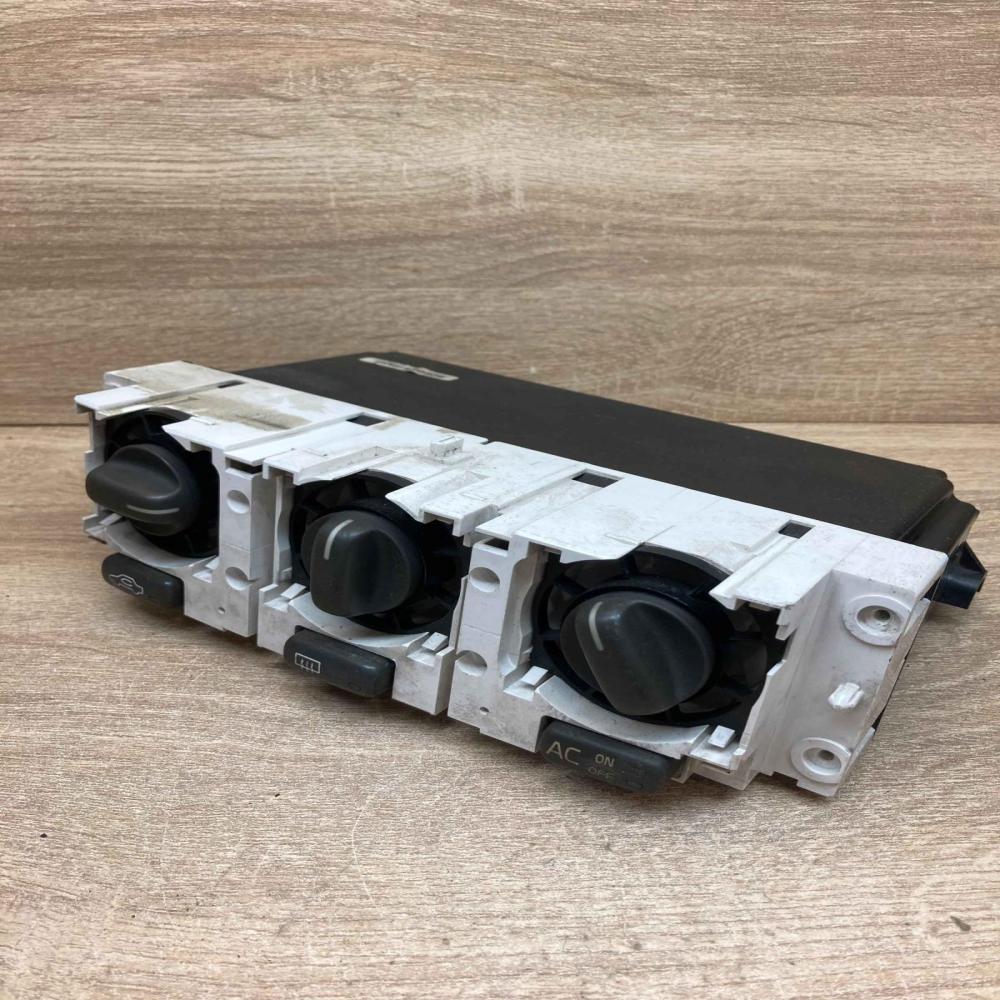 806094 96W37K  Climate control unit Volvo S40, V40