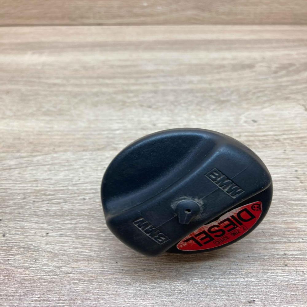 7786331C   Fuel tank cap BMW 5 E60 E61