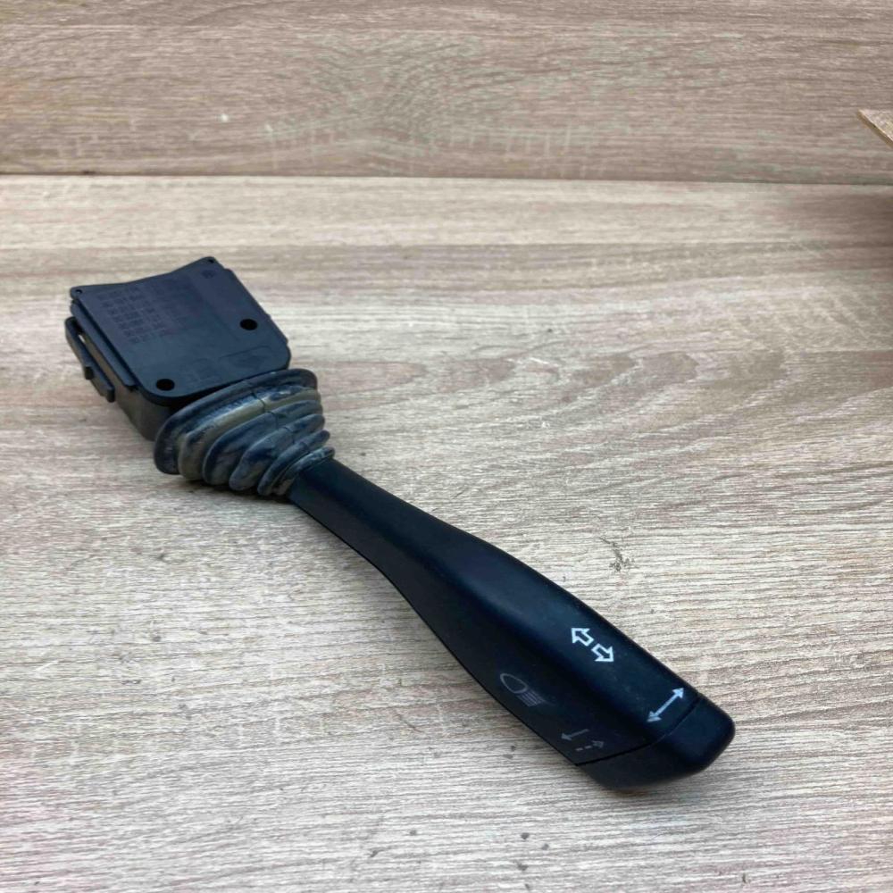 90221174   Indicator stalk Opel Omega B2