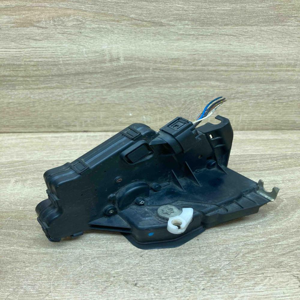 244BTR  With Plug Rear door lock BMW 3 E46
