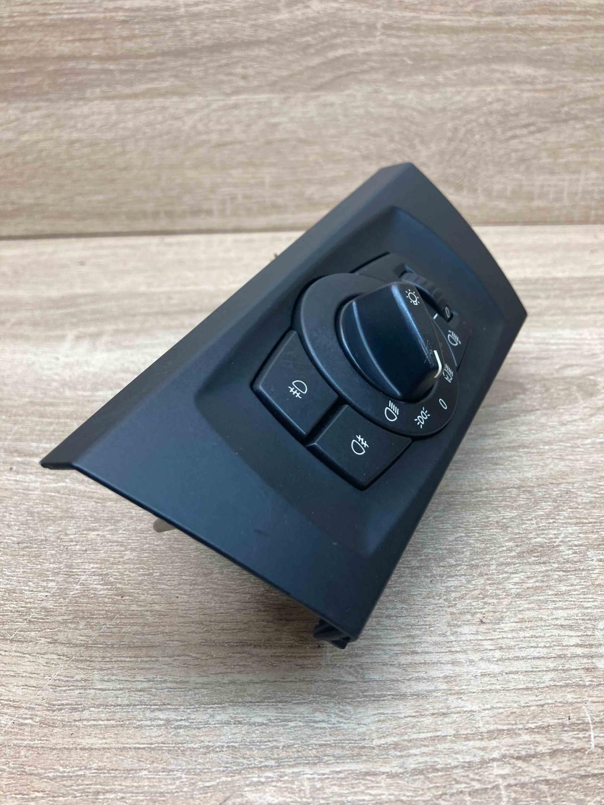 6932792 6938703 03 With Plug Light switch BMW 1 E81 E87