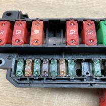 6957330 106887  Fuse box set BMW 5 E60 E61