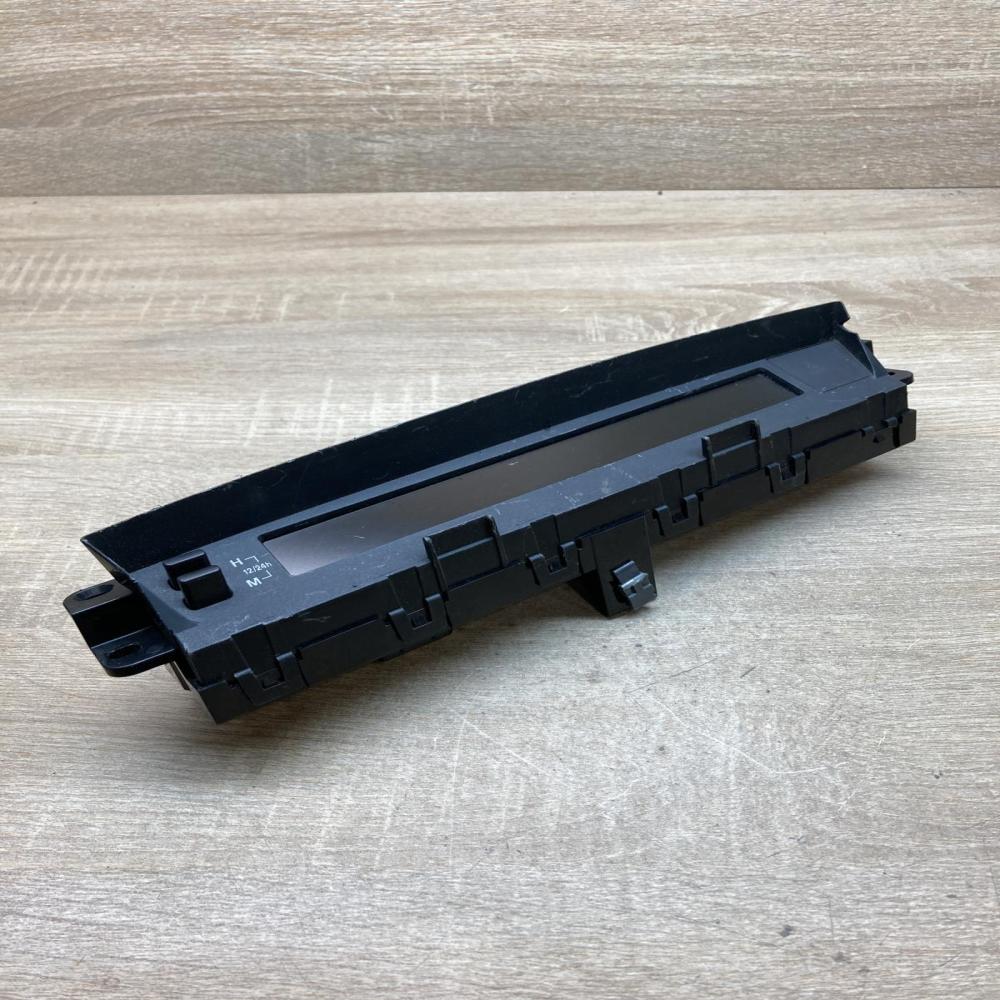 GDK4611J0 K900  Screen/display/small screen Mazda 6