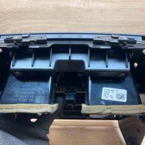 9181090 9178350  Dash center air vent grill BMW 5 GT F07