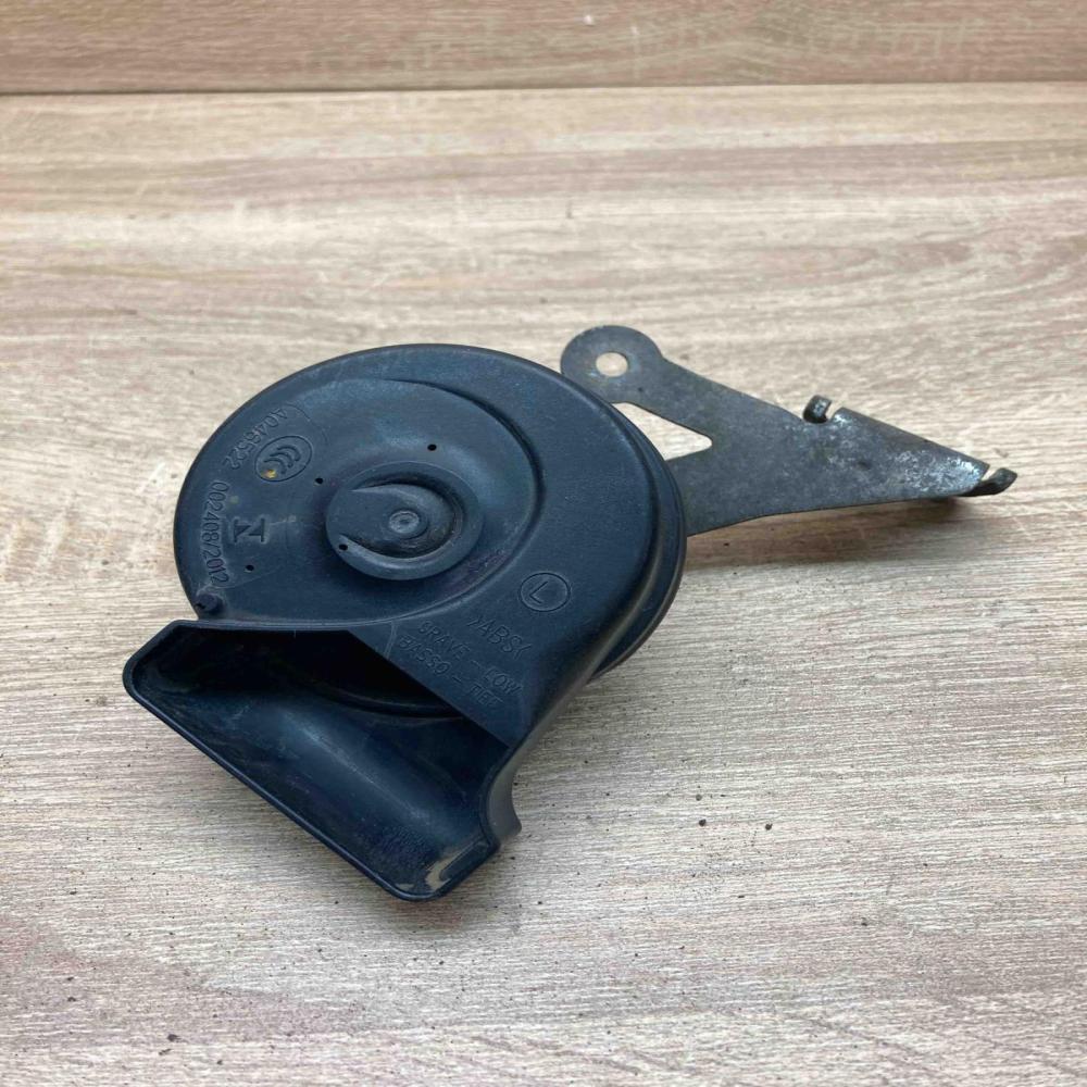 7N0951221A   Horn signal Volkswagen PASSAT B7