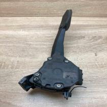 9157553   Accelerator throttle pedal Volvo S60
