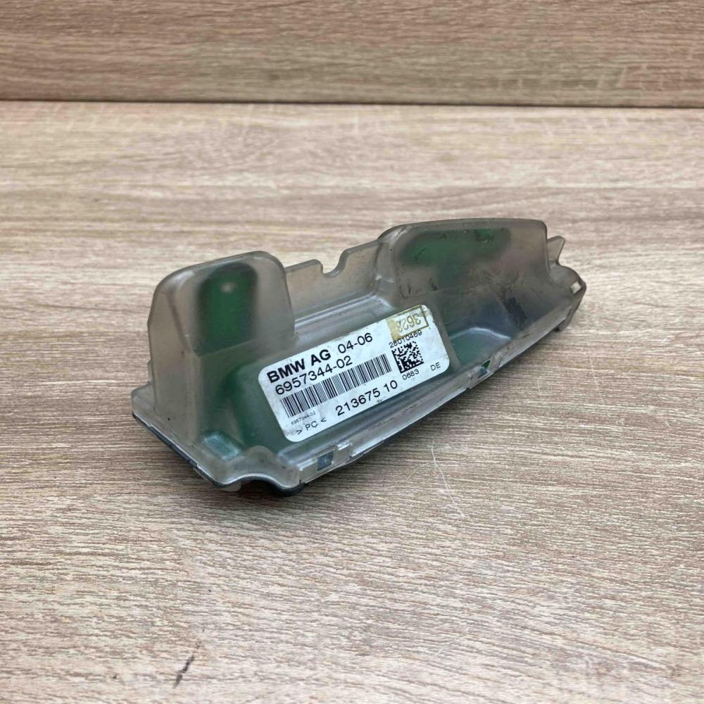 6957344 21367510  Aerial GPS antenna BMW 5 E60 E61