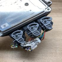 9664843780 0281013872  Engine control unit/module ECU Peugeot 308
