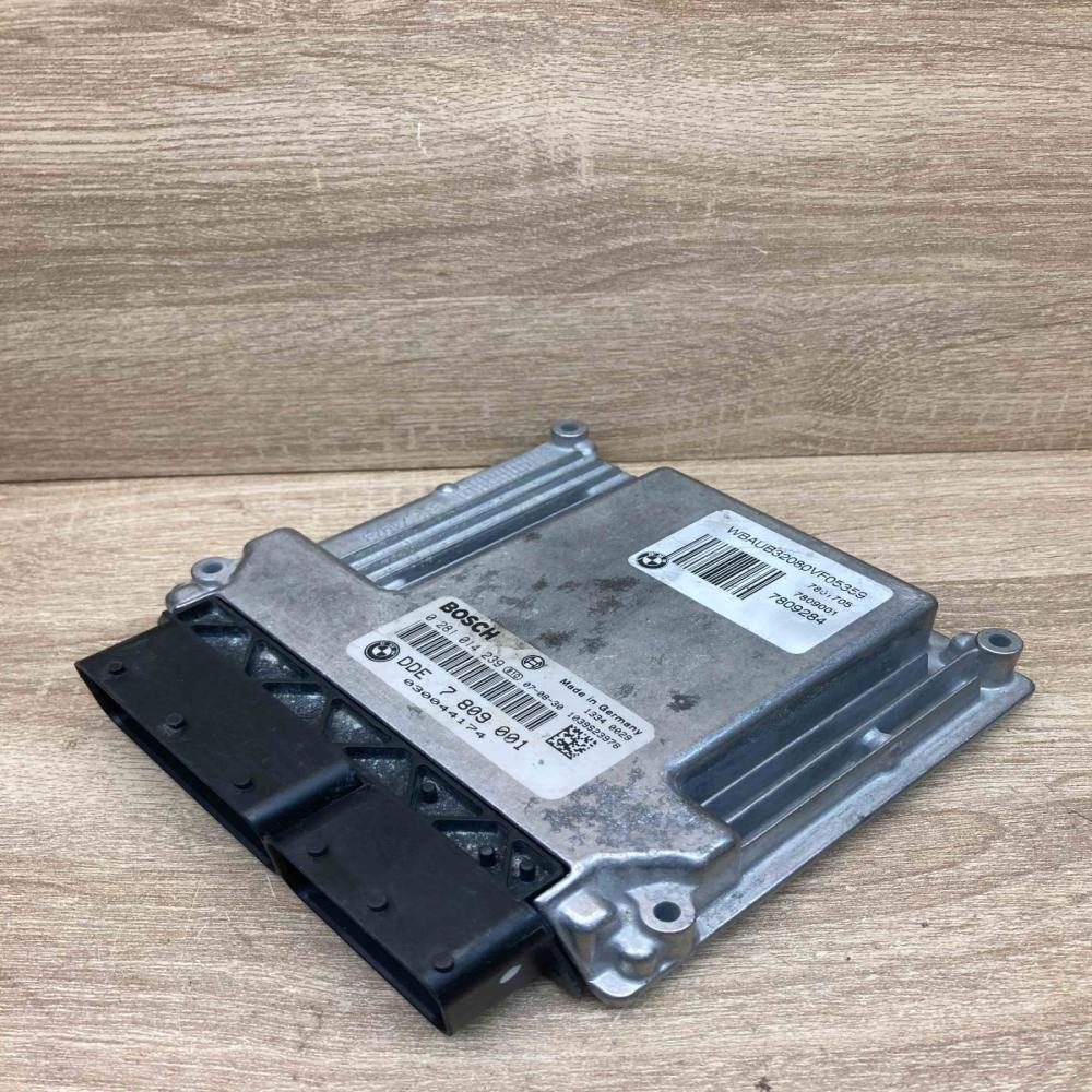 7809001 0281014239  Engine control unit/module ECU BMW 3 E46