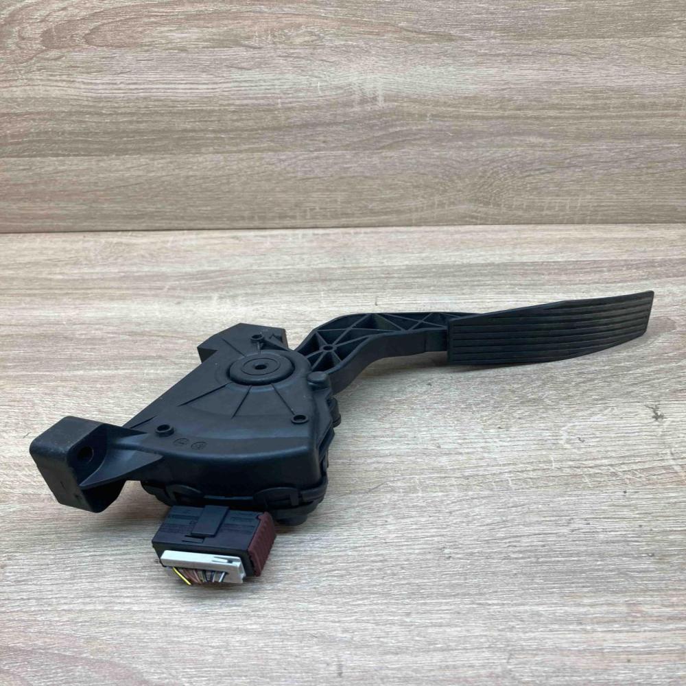 9186724 6PV008322 With Plug Accelerator throttle pedal Opel Vectra C