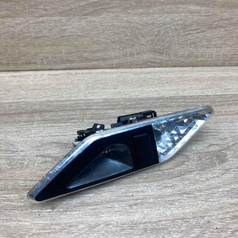 8375586  RH Rear seat light BMW 3 E46