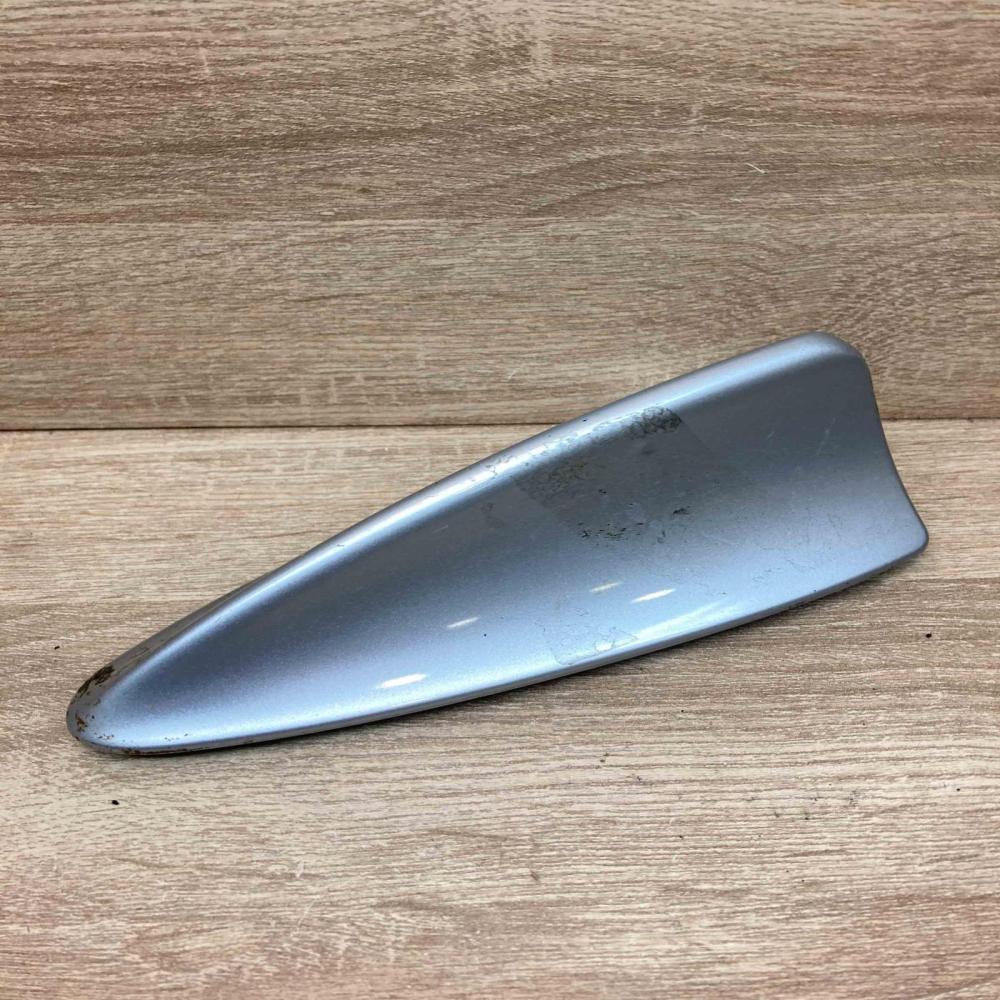 D9207401   Roof (GPS) antenna cover BMW 5 E60 E61