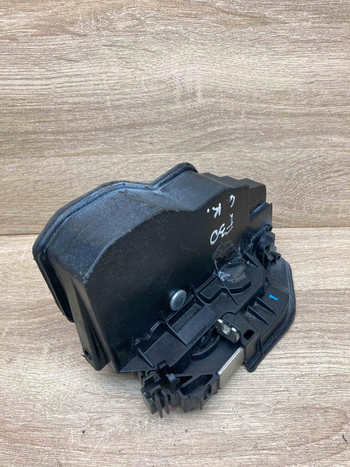 7202147 A053702  Rear door lock BMW 4 F32 F33