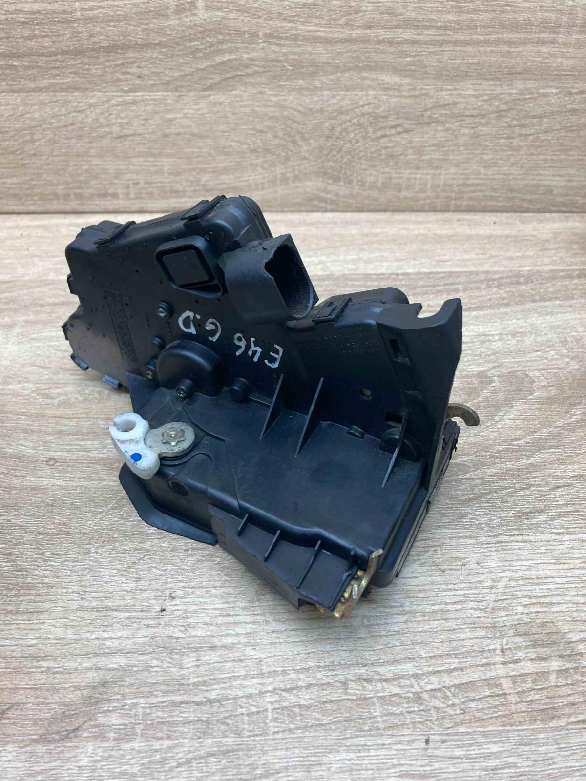 246HTR   Rear door lock BMW 3 E46