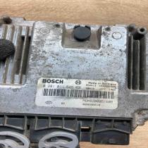 8200051608 281011529  Engine control unit/module ECU Renault Trafic II (X83)