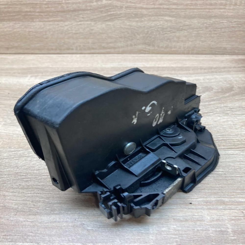 7167075 A046998  Rear door lock BMW 7 E65 E66