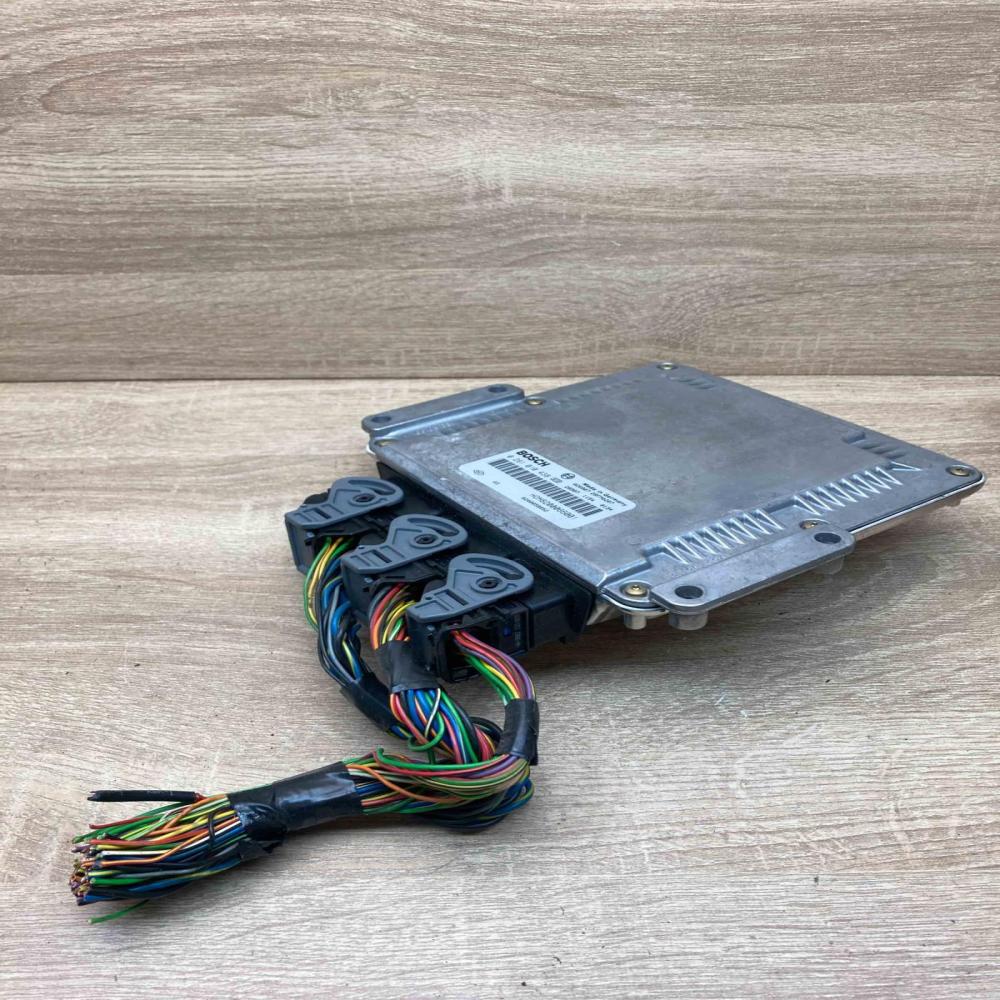 8200066001 0281010438 With Plug Engine control unit/module ECU Mitsubishi Space