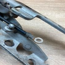 8240334   Engine bonnet/hood hinges BMW 7 E65 E66