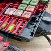 R2113 001   Fuse module Ford Transit
