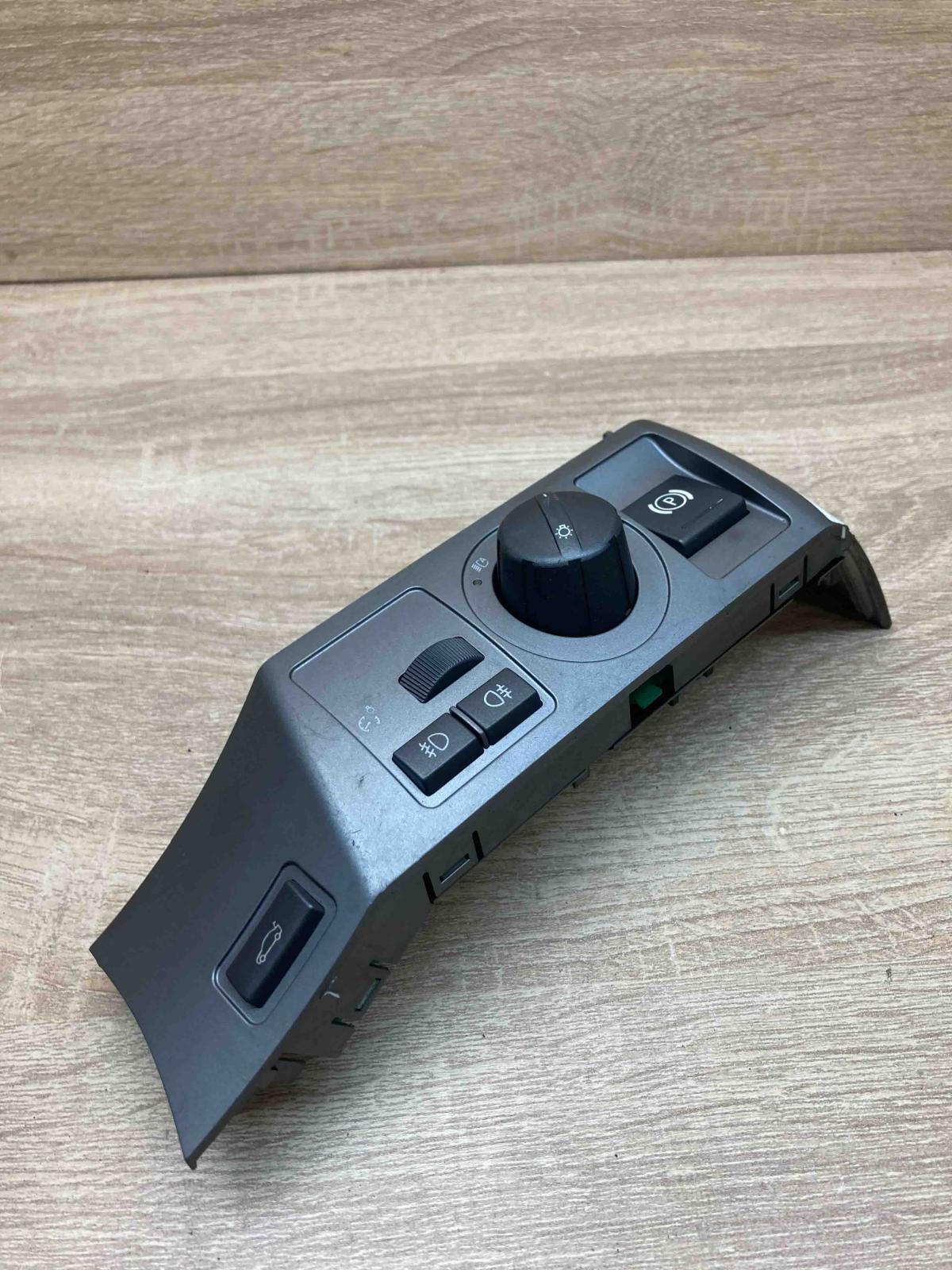 6918888   Light switch BMW 7 E65 E66