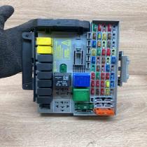 24412497 24431677  Fuse module Opel Astra G