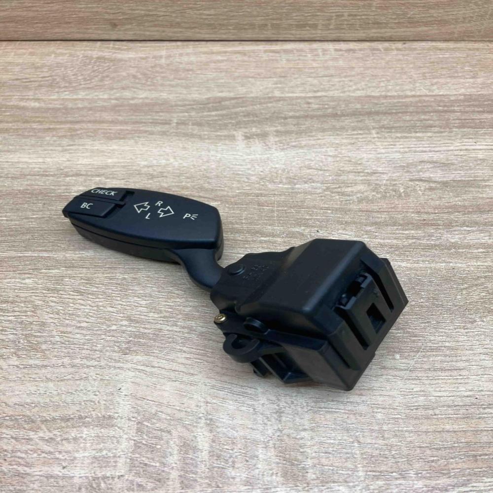 6924103 01106720  Indicator stalk BMW 5 E60 E61