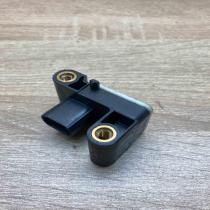 6911003 0285003900  Airbag deployment crash/impact sensor BMW X1 E84