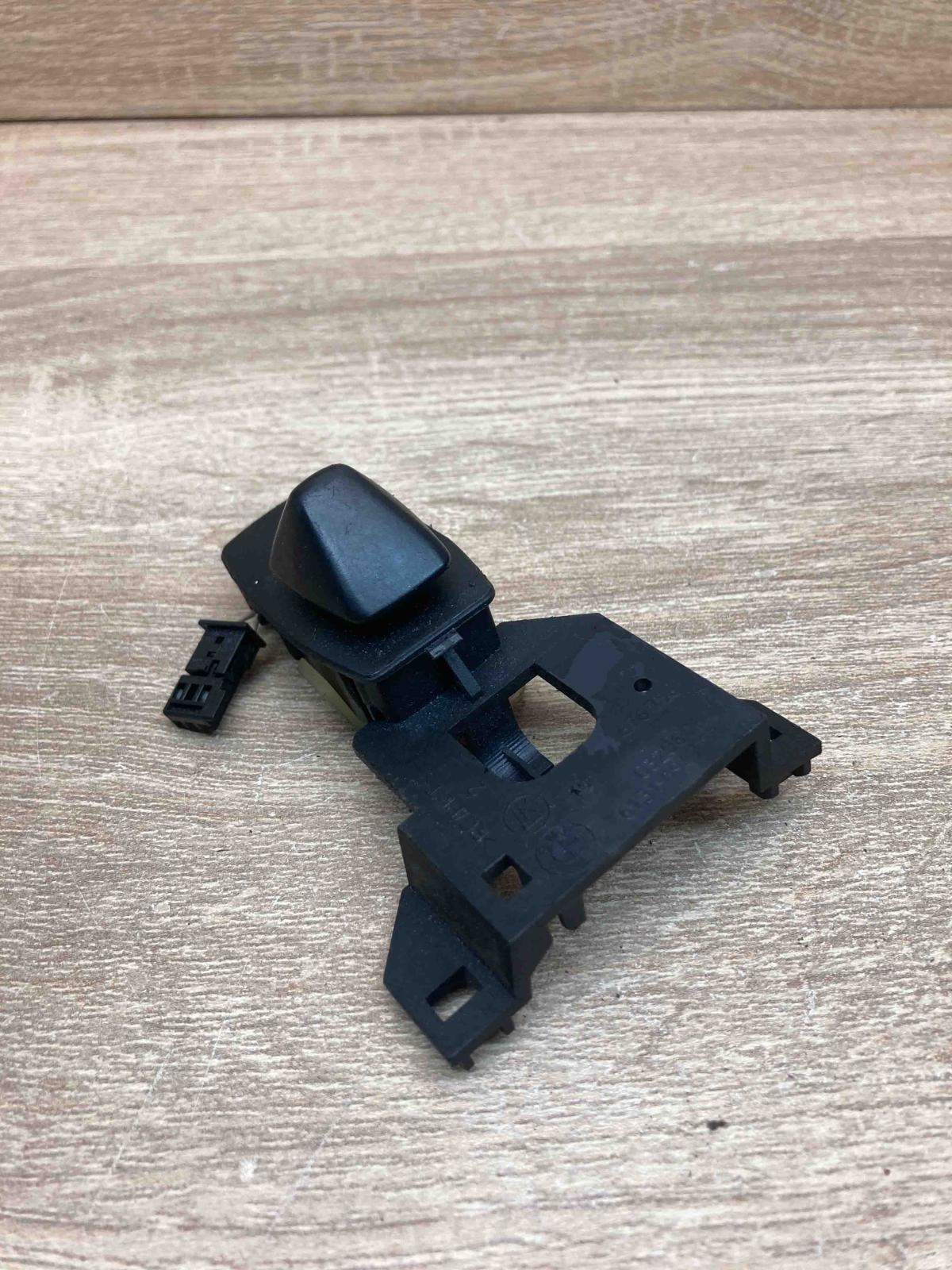 6947786 03206060  Steering wheel adjustment switch BMW 5 E60 E61