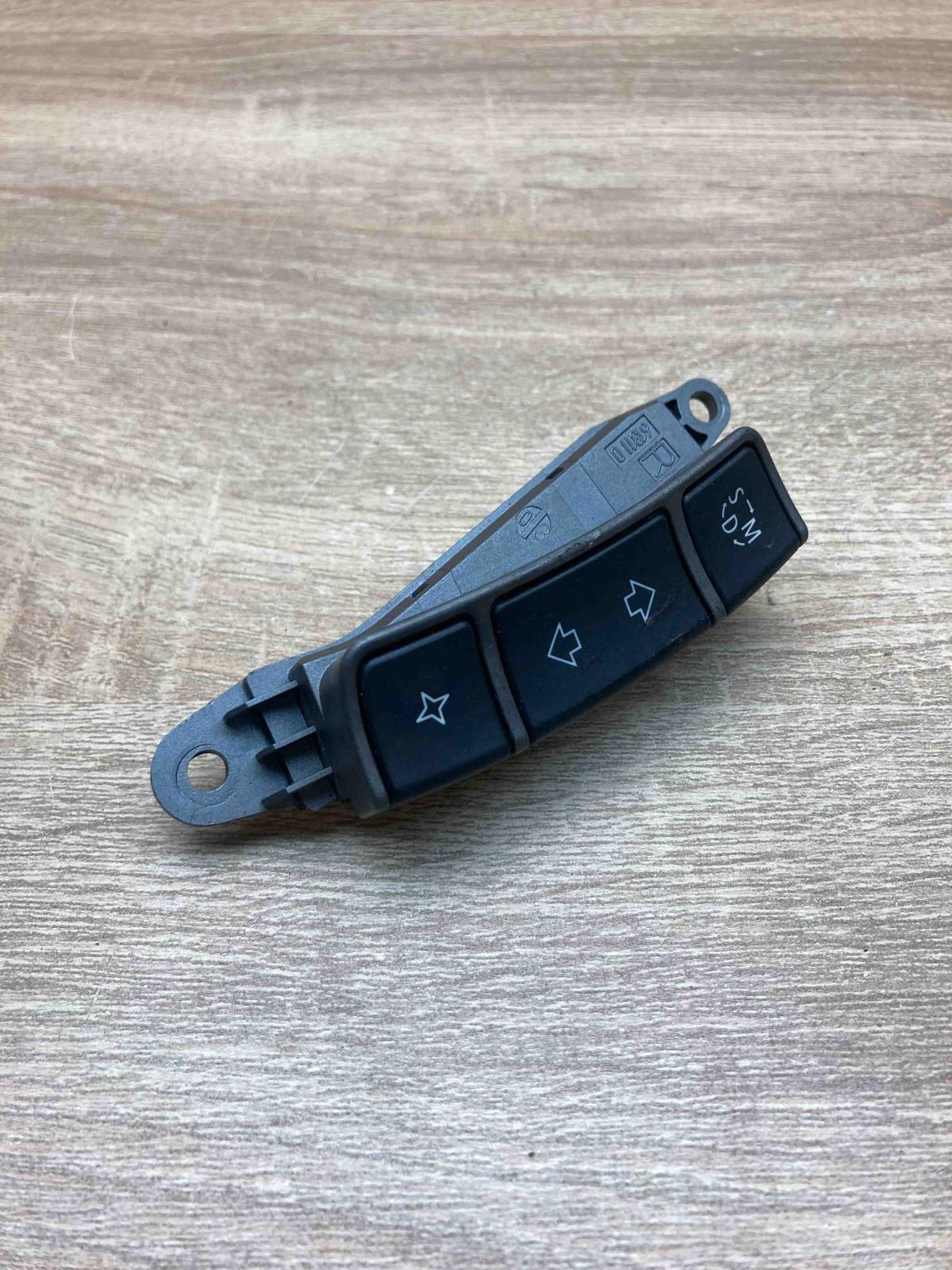 6911586 03746710  Steering wheel buttons/switches BMW 7 E65 E66