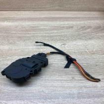 CZ113900 0711 12042007b With Plug Air flap motor/actuator BMW 3 E90 E91