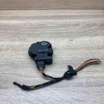 CZ113900 0711 12042007b With Plug Air flap motor/actuator BMW 3 E90 E91