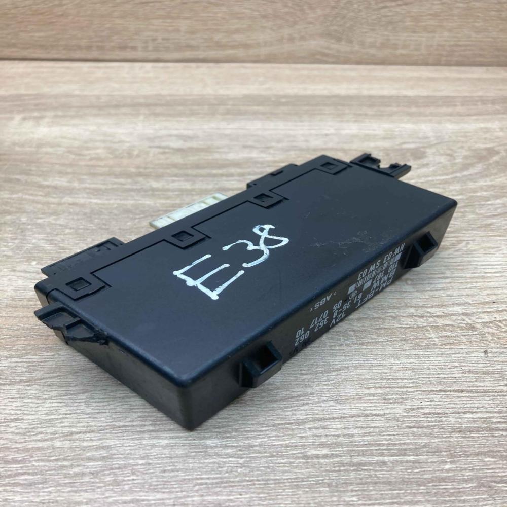 8352062 05071710  Door control unit/module BMW 7 E38