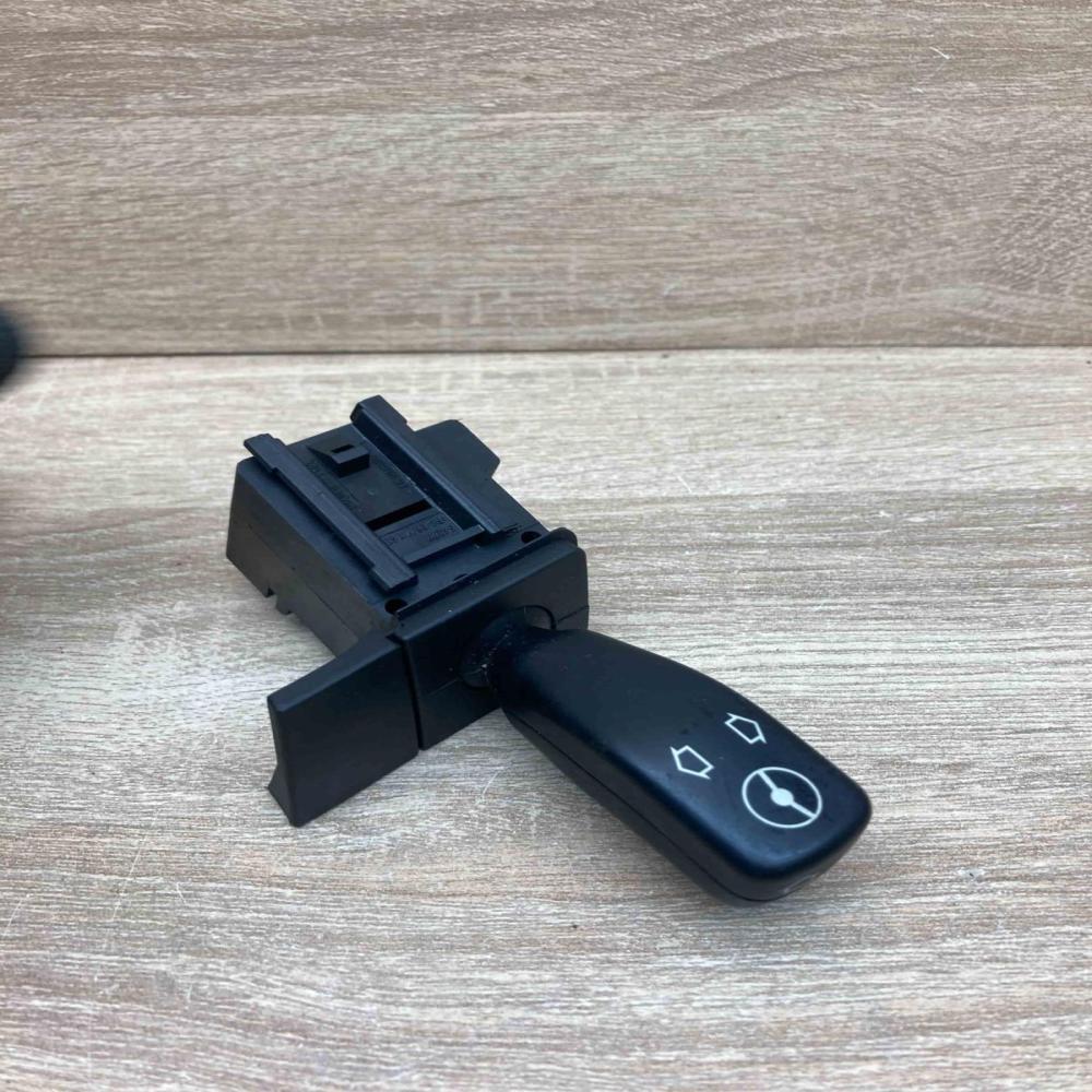 8373901 01800000  Steering wheel adjustment handle/lever BMW 5 E39