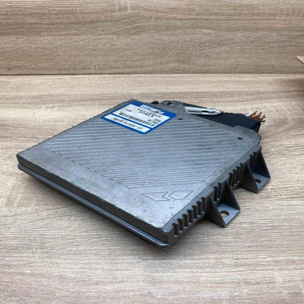 98VB 9J464 ZC  With Plug Engine control unit/module ECU Ford Transit