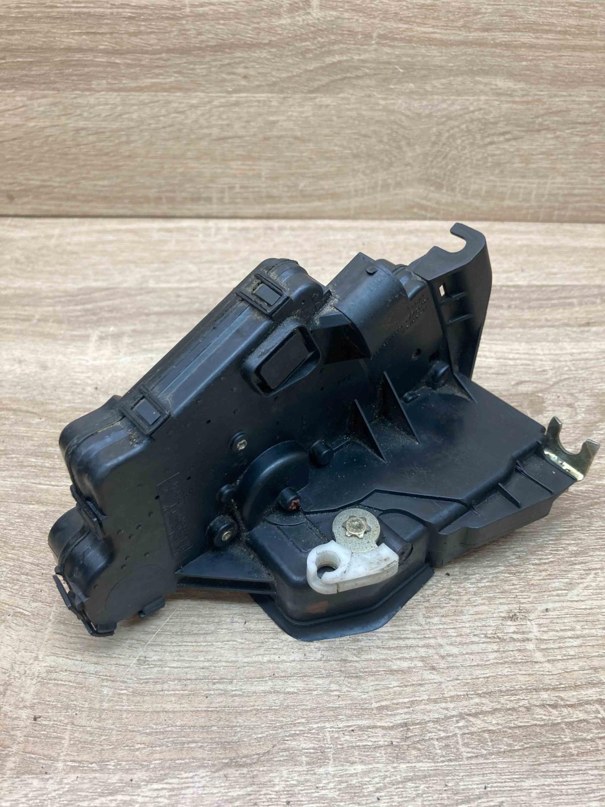246HTR   Rear door lock BMW 3 E46
