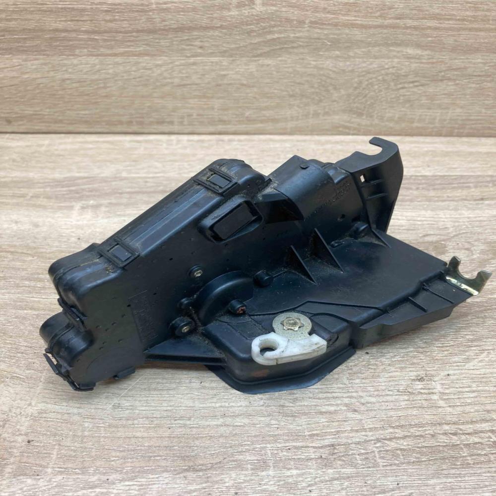 246HTR   Rear door lock BMW 3 E46