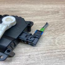113800 2810  With Plug Air flap motor/actuator Toyota Verso