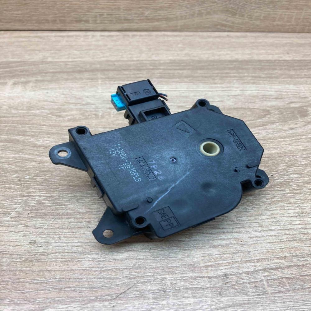 113800 2810 7P28 With Plug Air flap motor/actuator Toyota Verso