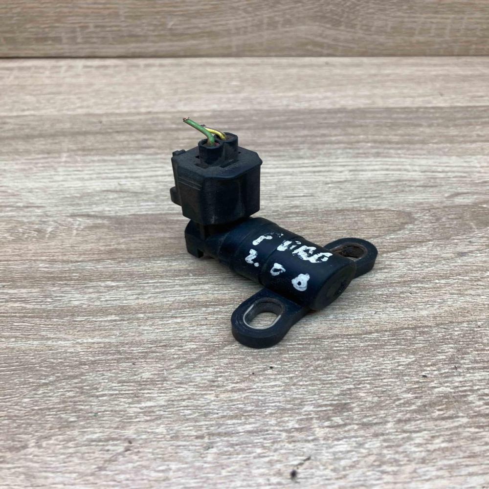 1S7F GC315 AD  With Plug Crankshaft position sensor Volvo V50
